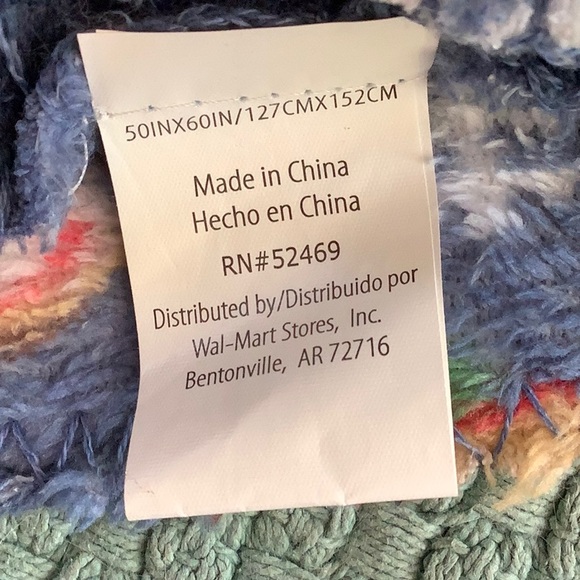 Gingerbread/Winter Throw - Picture 4 of 4